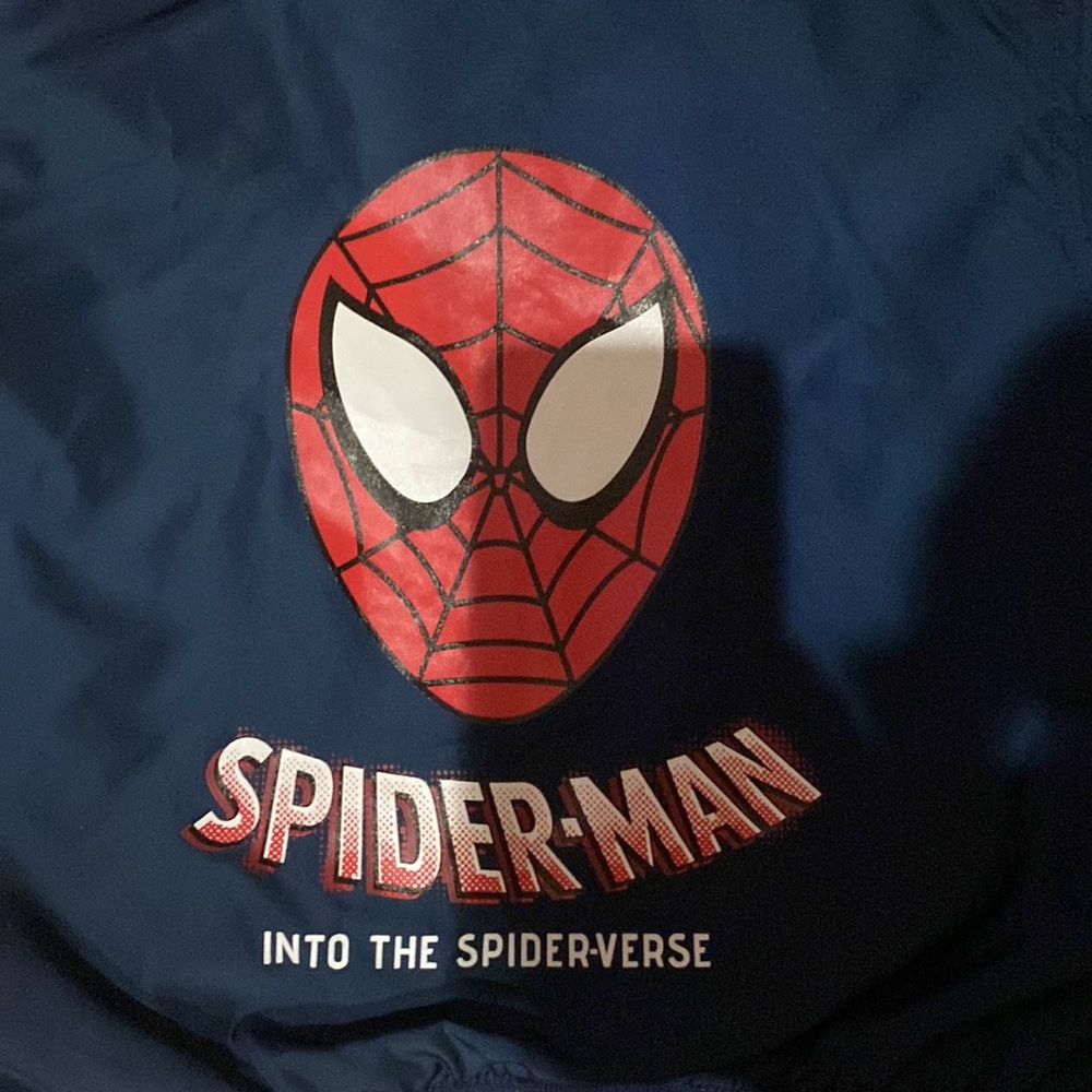 Boys H&M Spider-Man Jacket - barely worn and in great condition. Size 5-6 year.